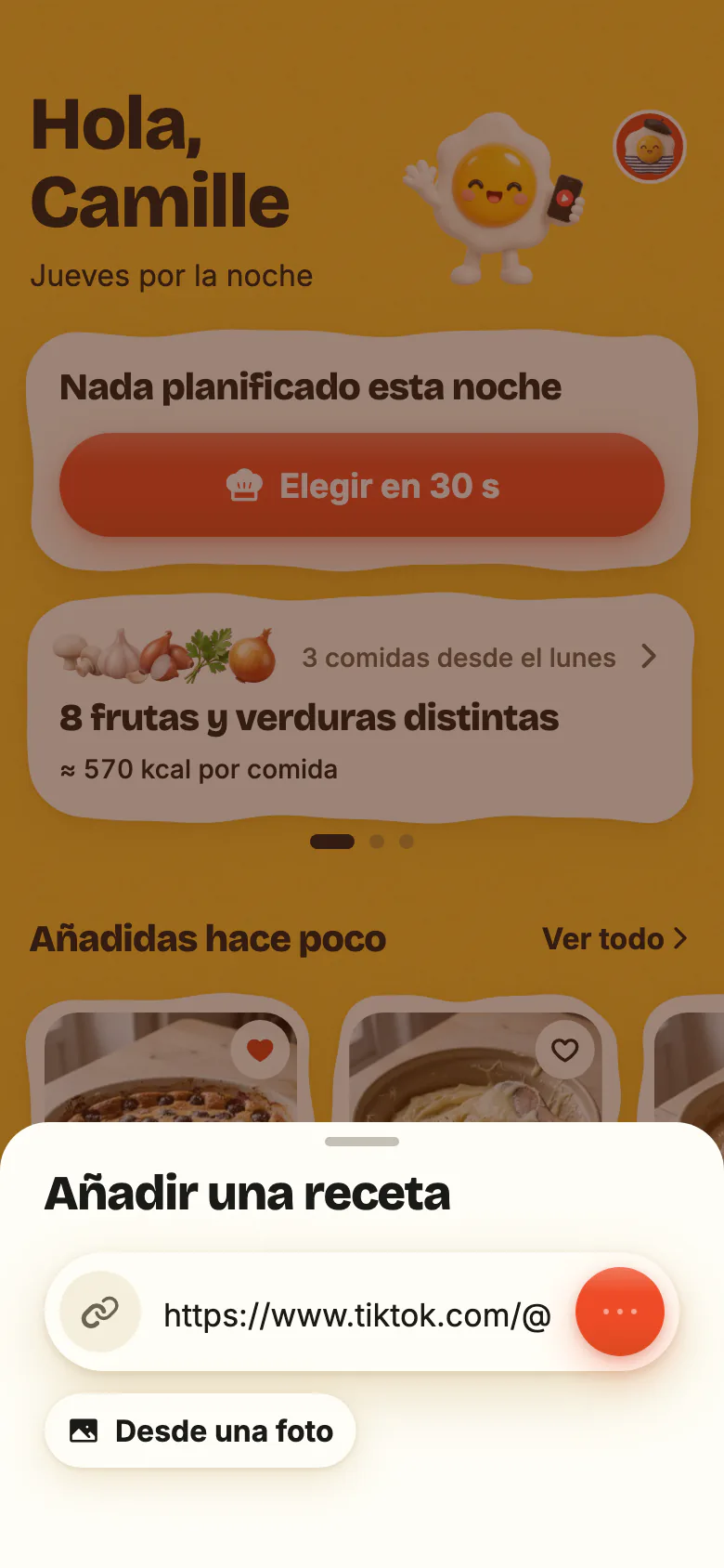 La pantalla de inicio de Yumclip: un enlace de receta pegado en el campo, la importación avanzando y la nueva receta que llega.